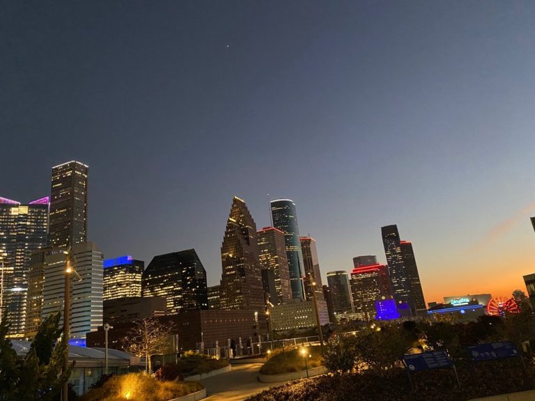 skylawn rooftop at post htx houston